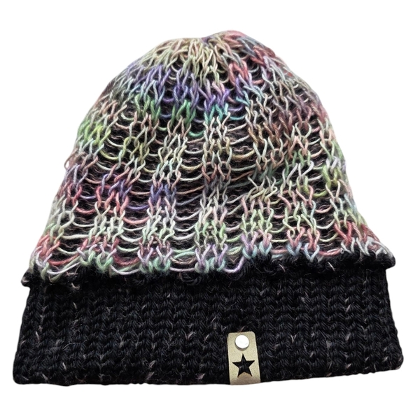 Handmade knitted beanie toque knit mesh overlay vegan leather tag slight slouch - Picture 5 of 7